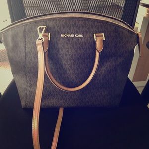 Michael Kors Riley LG bag